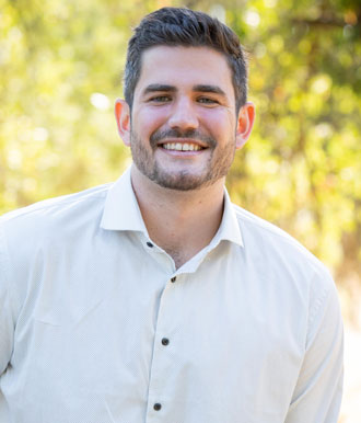 Jordan Diez Headshot